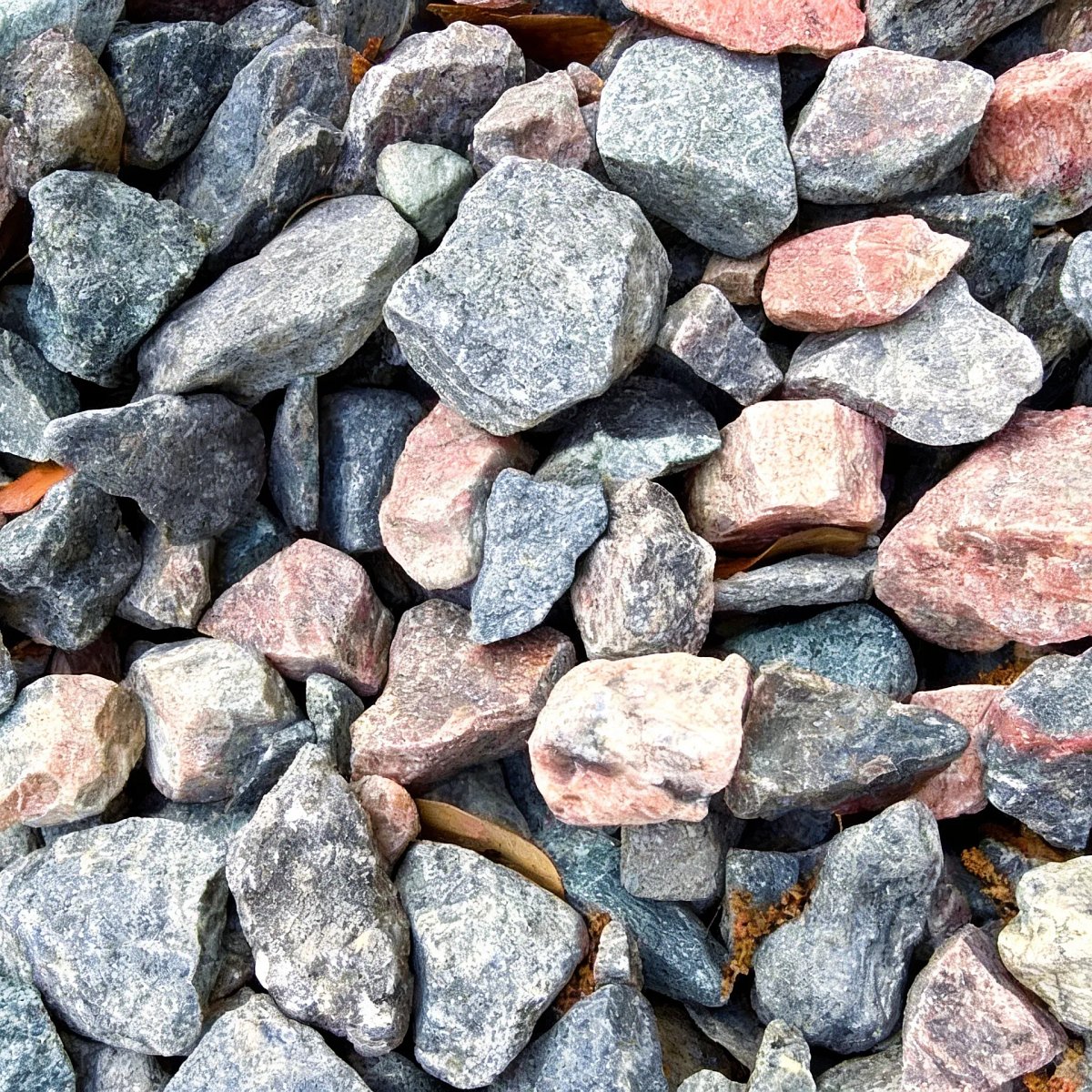 Crushed Granite Black & Pink 5/8"